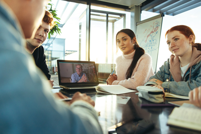 Researchers sitting in a Zoom meeting.
